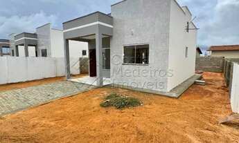 Imagem: Casa com Amplo Espaço e 2 Quartos no Jardim