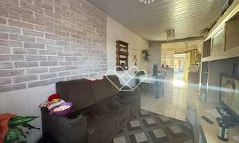 Imagem 2: Casa com Quiosque e Churrasqueira Conforto e Praticidade em Cada Detalhe