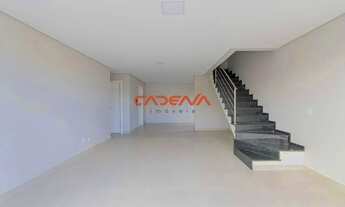 Imagem 2: Sobrado com 3 quartos e 1 vaga para aluguel no Santa Felicidade