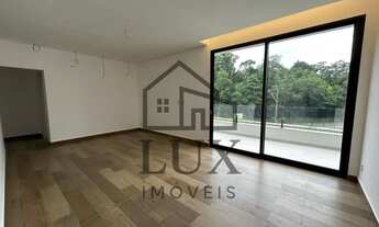 Imagem 2: Alphaville 2 / 4 suítes / escritório / área gourmet / piscina / fino acabamento / moderno