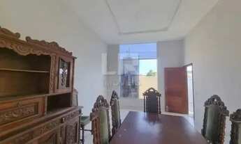 Imagem 2: Designer contemporâneo e investimento inteligente com energia solar *CP12