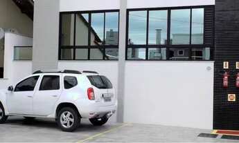 Imagem 2: Praia dos Amores - apartamento mobiliado em excelente localização