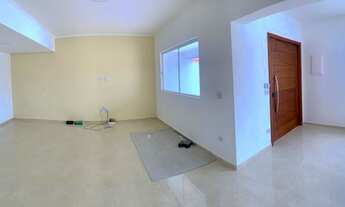 Imagem 3: Casa de alto padrão a uma quadra do mar