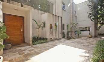 Imagem 5: Casa para aluguel e venda tem 475 metros quadrados com 5 quartos em Jardim Panorama - São