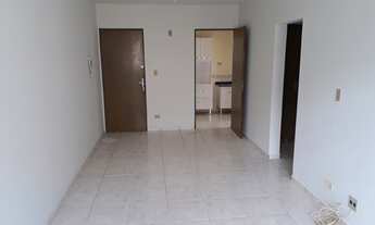 Imagem 3: Apartamento para venda com 59 metros quadrados com 2 quartos em Zona 07 - Maringá - PR