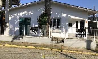 Imagem: Casa 03 Dorm e 02 Vagas no Centro!