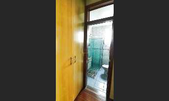 Imagem 2: Lindo Sobrado com 190m² construidos com 3 dormitórios, 1 suíte com banheira, área de luz à