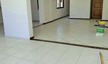 Imagem 5: Cobertura duplex para aluguel possui 244 metros quadrados com 3 quartos