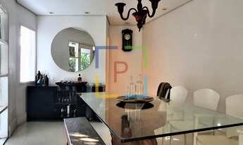 Imagem 7: Casa à venda em Interlagos, 400m², 4 quartos (3 suítes), piscina, jardim, 2 vagas!