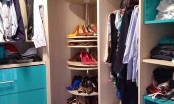 Imagem 3: Casa de condomínio sobrado para venda possui 380 metros quadrados com 3 quartos