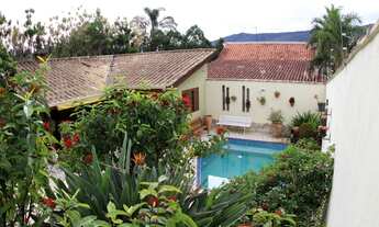 Imagem 2: Casa para venda com 402 m² com 3 quartos em Vila Petrópolis - Atibaia - SP