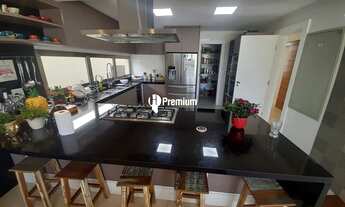 Imagem 5: Casa de condomínio para venda tem 440 metros quadrados com 4 quartos