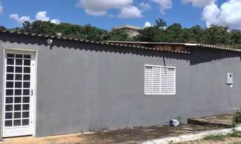 Imagem 2: Arniqueiras: Casa 2 qts lote 400 m2, plano/murado, cond.antigo, Quem vê compra!!
