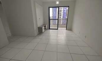 Imagem 2: Apartamento para aluguel possui 89 metros quadrados com 3 quartos em Calhau - São Luís - M