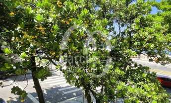 Imagem 2: Ótimo prédio, centro de terreno, portaria com segurança 24 h