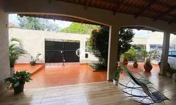 Imagem 3: VENDE Casa com 5 dormitórios