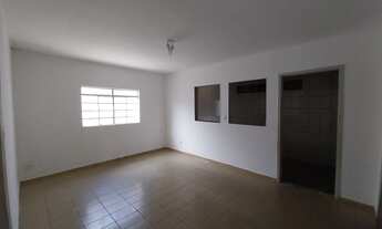 Imagem 5: Casa para aluguel tem 90 metros quadrados com 3 quartos em Nova Suiça - Goiânia - GO