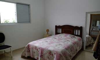 Imagem 4: Casa para venda com 180 metros quadrados com 3 quartos