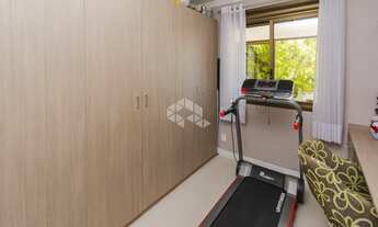 Imagem 3: Apartamento para venda tem 90 metros quadrados com 3 quartos em Passo da Areia - Porto Ale