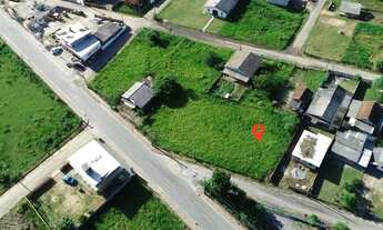 Imagem 2: Ótimo terreno com 672 m², aproximadamente 7 km do mar. Localizado no bairro Areias em Paul