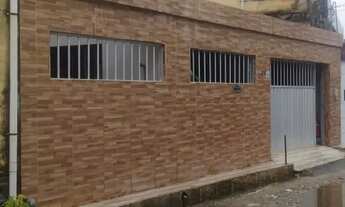 Imagem: Casa no centro de Abreu e Lima