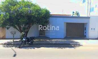 Imagem: Casa para alugar, 4 quartos, 2 suítes