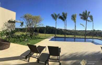 Imagem 2: Belíssima casa em local privilegiado disponível para locação no Condomínio Terras de São J