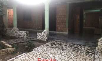 Imagem 2: Casa na rua Baguari