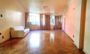 Imagem 3: Apartamento com 4 quartos, copa cozinha, dependência completa e vaga de garagem a venda na