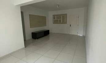 Imagem: Apto. 03 dormitórios, com armários. 01