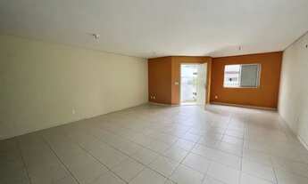 Imagem 2: Casa com 4 Quartos e 1 suíte