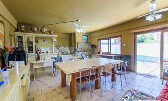 Imagem 2: Casa para Venda - 518m², 4 dormitórios, sendo 2 suites, 4 vagas - Partenon