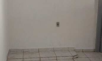 Imagem 6: Aluga-se casa no FUNDO