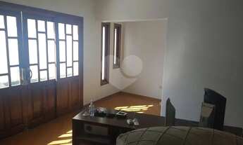 Imagem 6: Casa Térrea com grande área externa !!