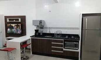 Imagem 2: Apartamento no campeche mobiliado 2quartos e 2 banheiros, com deck na área externa