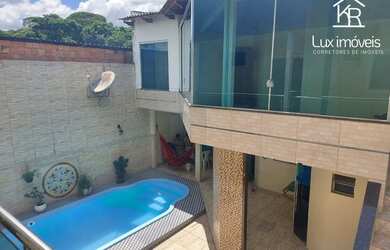 Imagem 2: Torquato Tapajós / Casa em rua pública/ Dúplex 5 suítes / com modulados / piscina