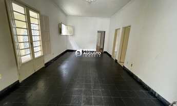 Imagem 4: Casa para aluguel tem 150 metros quadrados com 5 quartos em Madalena - Recife - PE