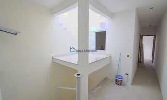 Imagem 4: Sobrado novo, com 3 dormitórios, suíte, tudo em porcelanato fino acabamento