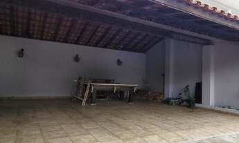 Imagem 2: Casa de condomínio para aluguel possui 364 metros quadrados com 6 quartos