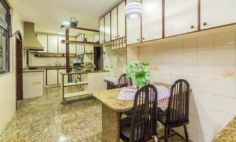 Imagem 7: Casa com acessibilidade - 4 dorm sendo 1 c/suíte e closet e 1 c/ suíte, ampla sala, piscin