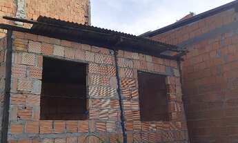 Imagem 4: Terreno com início de casa