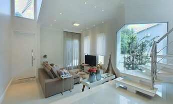 Imagem 5: Casa de condomínio para venda tem 324 metros quadrados com 4 quartos