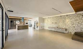 Imagem 2: Casa no Azur para venda possui 400 metros quadrados com 5 quartos em Centro - Eusébio - CE