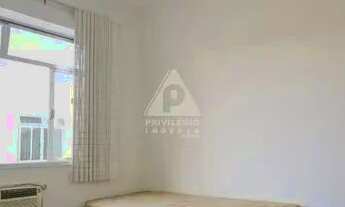 Imagem 7: Conjugado dividido em Sala e Quarto, 28 m² no Flamengo, próximo ao metrô