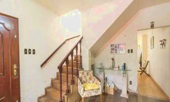 Imagem 3: BUTANTÃ - CASA ASSOBRADADA DE 130m² COM 3 QUARTOS , 1 SUITE , 3 BANHEIROS E 2 VAGAS Á VEND