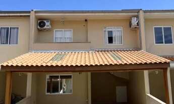 Imagem: Sobrado à venda no bairro Novo Mundo