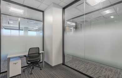 Imagem 2: Escritório para alugar para 3 pessoas em HQ Taubaté, Teamwork