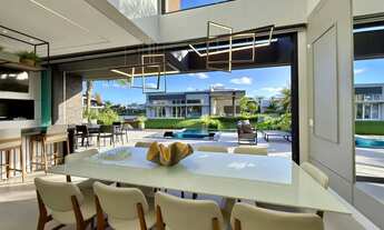 Imagem 5: Sobrado para venda com 320 metros quadrados com 5 quartos em Centro - Xangri-Lá - RS