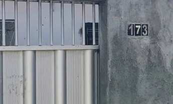 Imagem 2: Vende - se Casa com 2 dormitórios