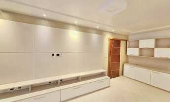 Imagem 7: 2 Quadras da Praia, 112m2, 2ºand, Varandão C/Blindex, 2qts(1st), Armários, Dep.Completa, 2